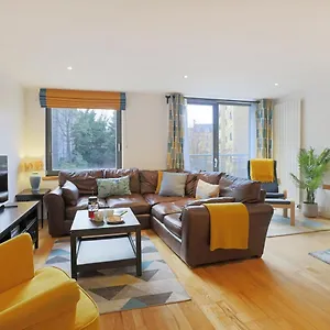 The East London Edinburgh